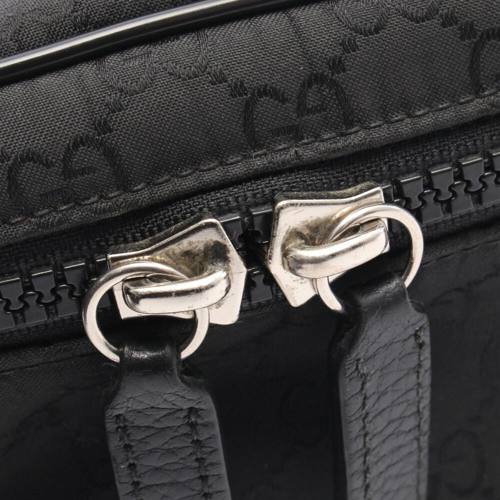 GUCCI Black Leather Fanny Pack - Picture 7 of 7